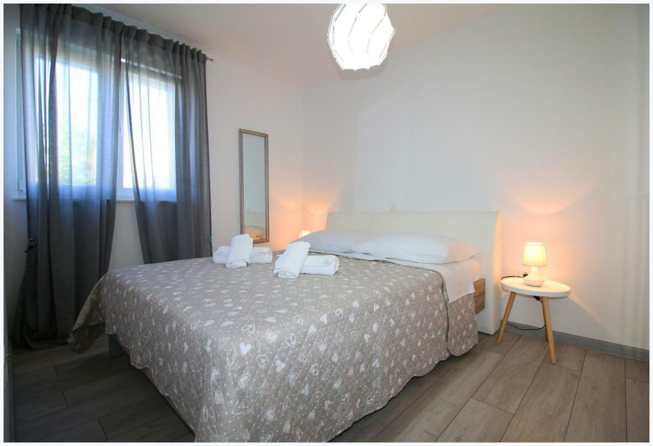 Apartments Silver Beauty Rogoznica  Exterior foto