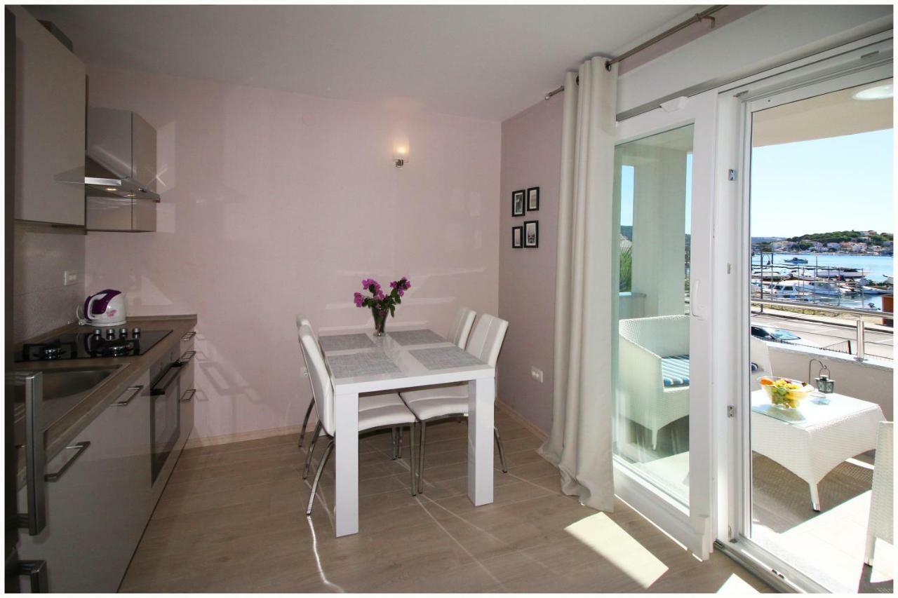 Apartments Silver Beauty Rogoznica  Exterior foto